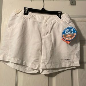 Columbia Coral Point shorts new